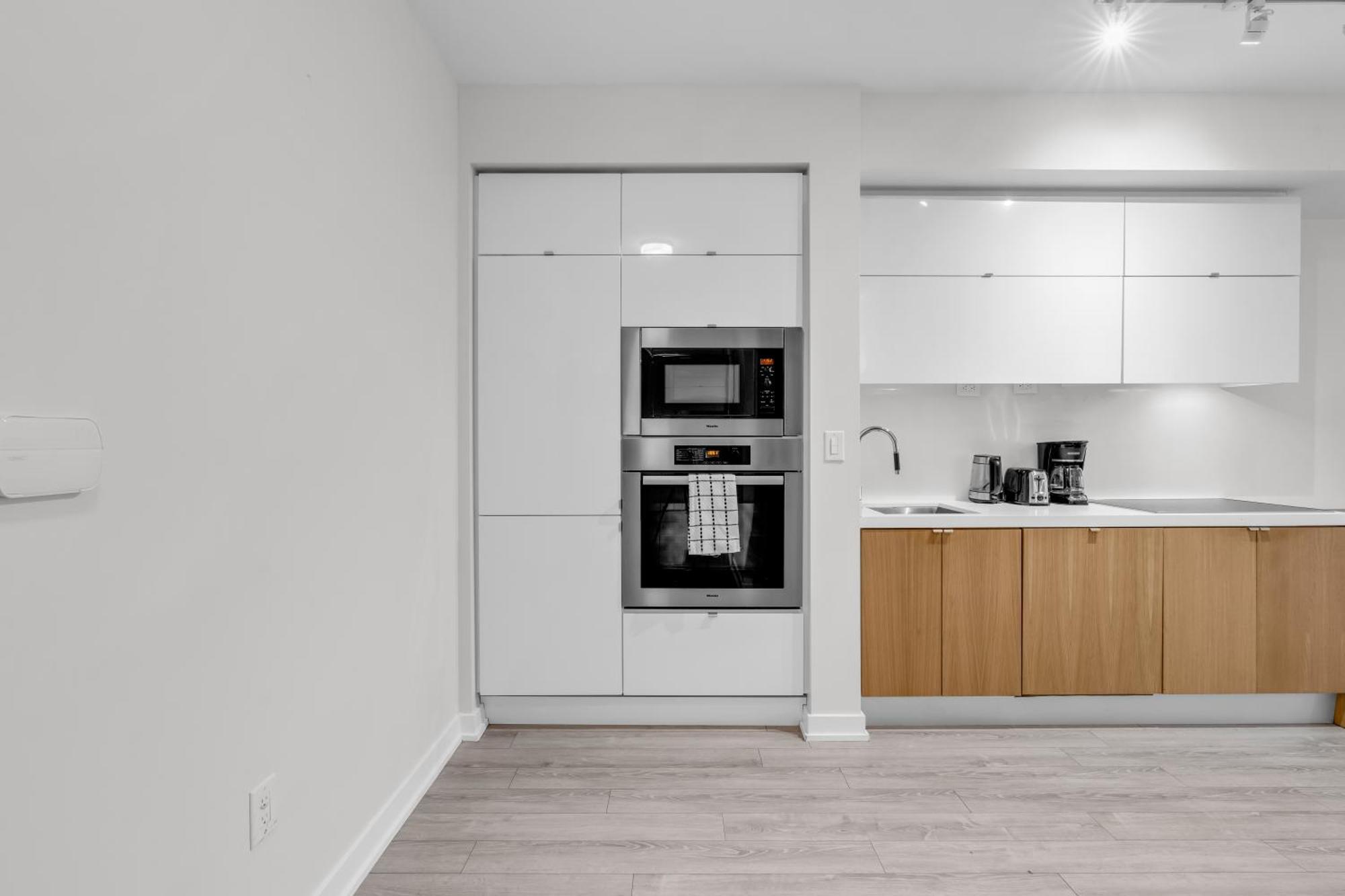 Spadina Modern Suites Toronto Esterno foto