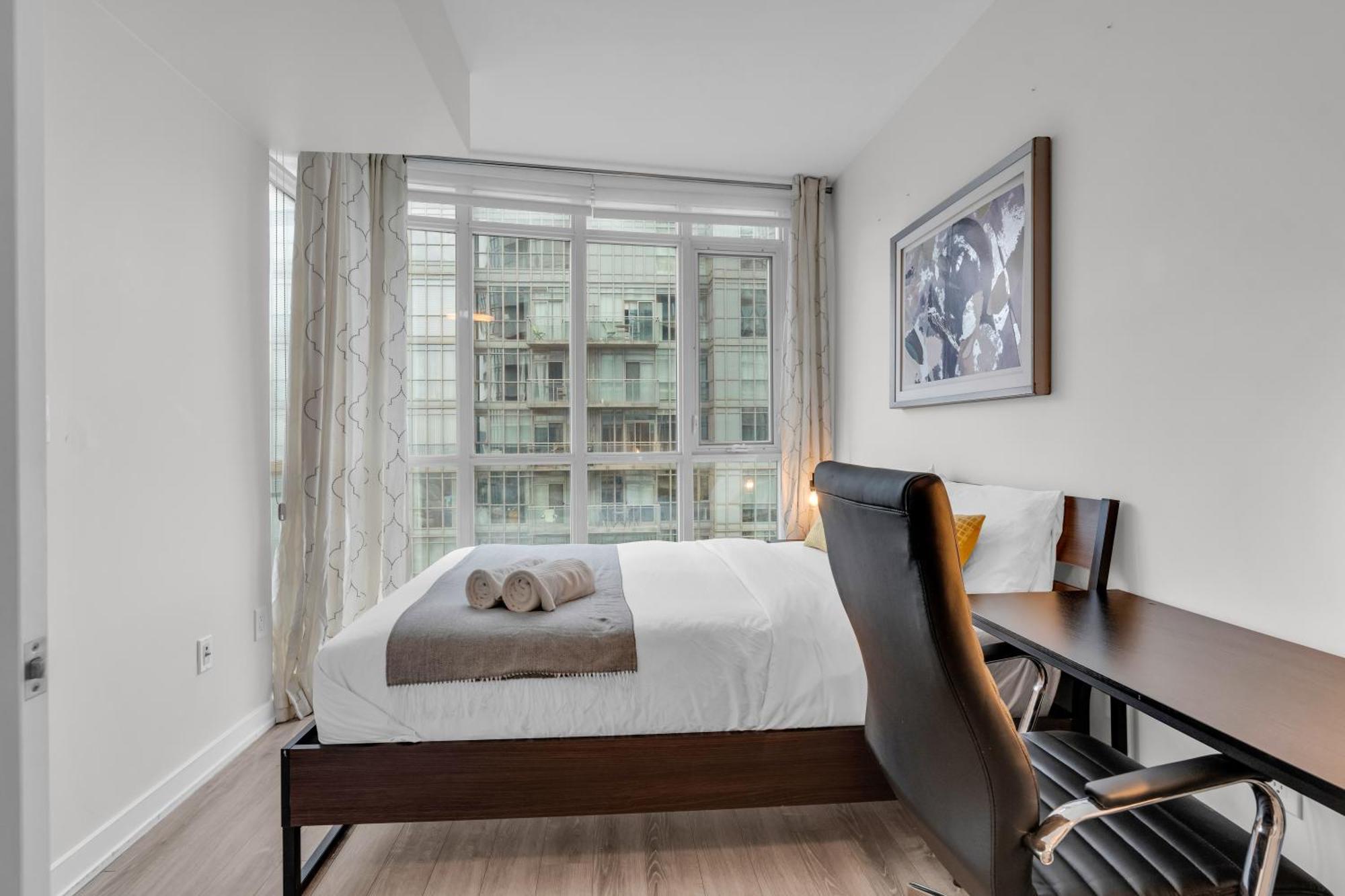 Spadina Modern Suites Toronto Esterno foto