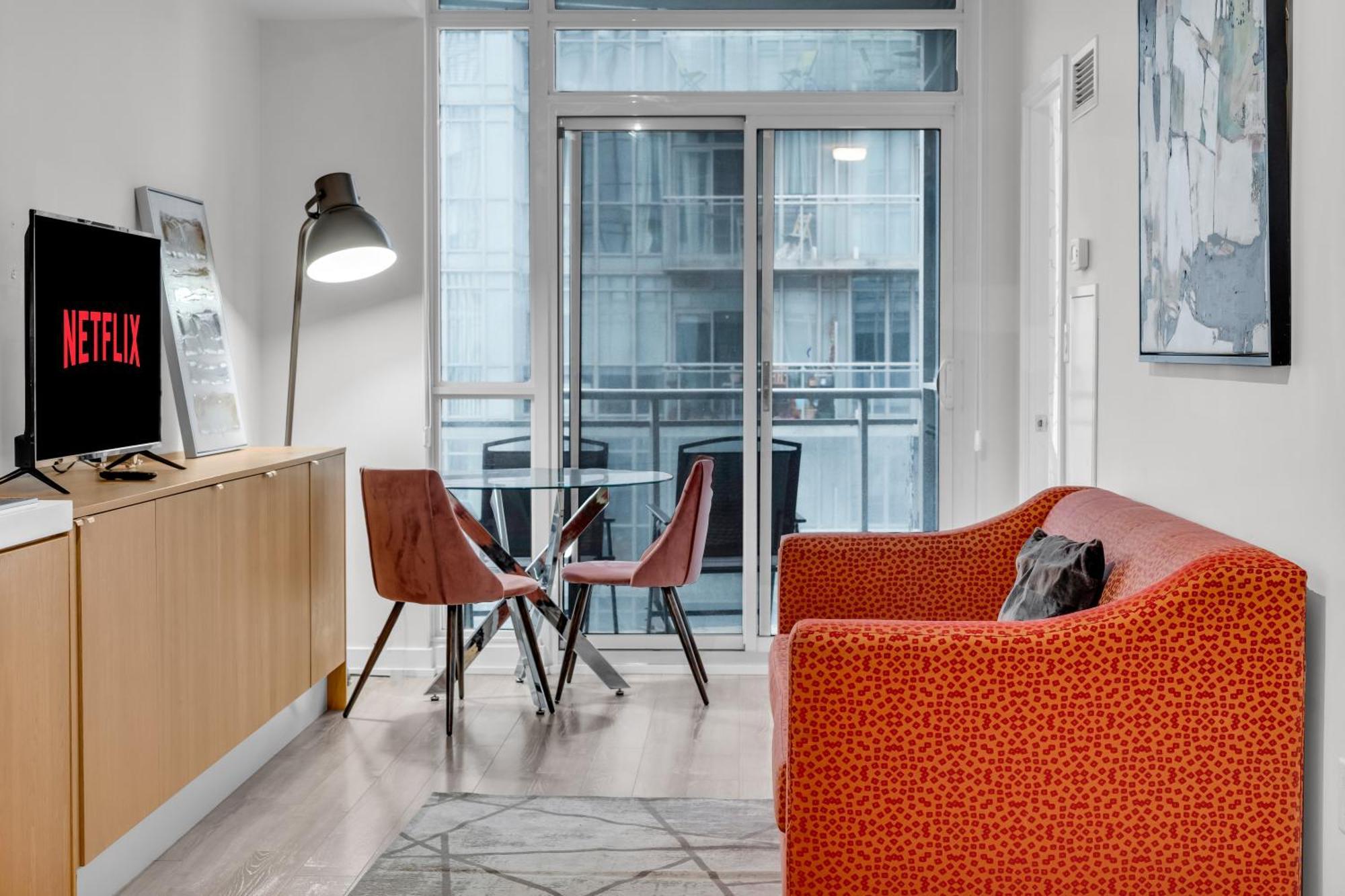 Spadina Modern Suites Toronto Esterno foto